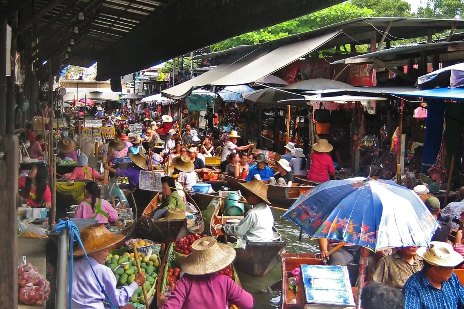 Damnoen-saduak-Floating-Market-2